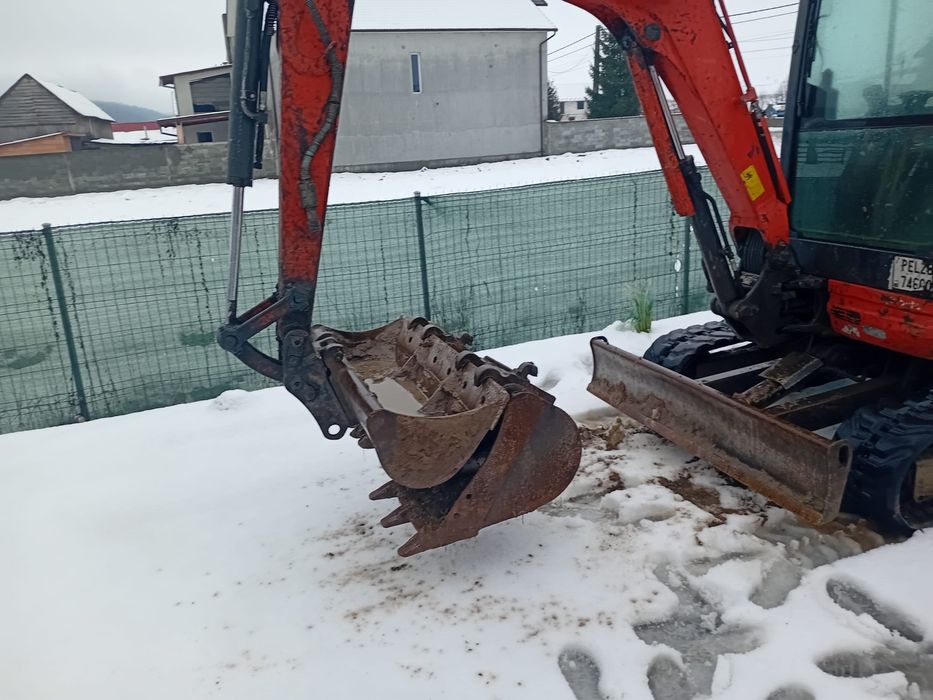 Miniexcvataor kubota 2.5 tone 2013