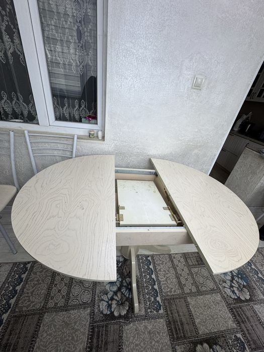 стол круглая продам