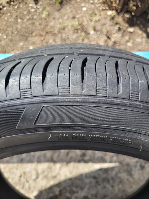 Продам шины в отличном состоянии.