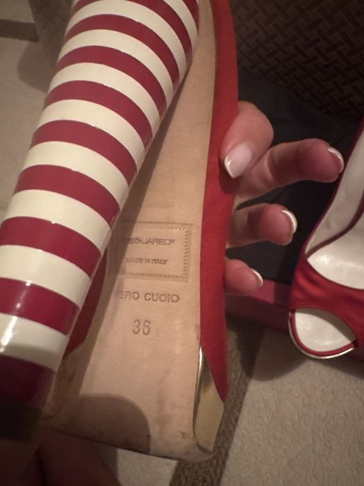 Daquared обувки с ток