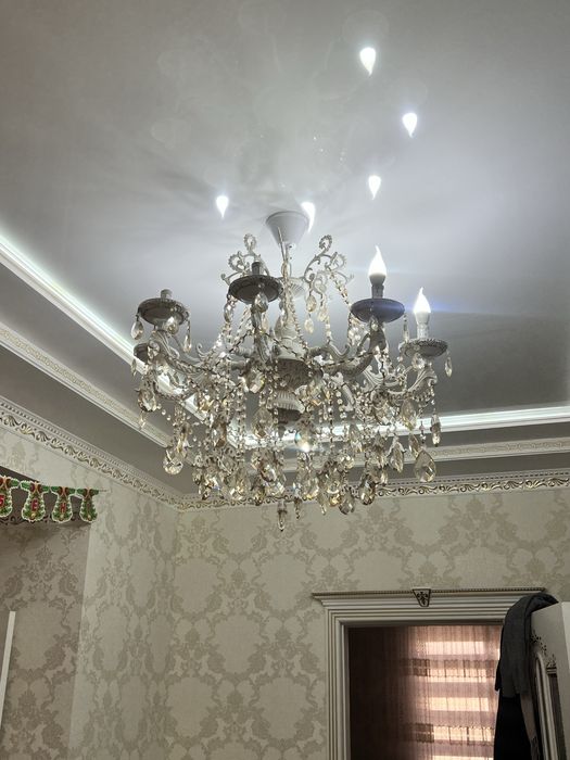 Гостинный люстралар сатылады