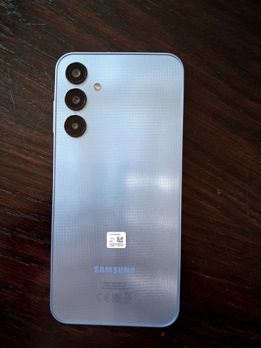 Мото g53  galaxy a25. Galaxy z flip 3