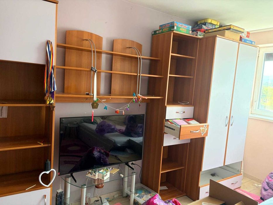 Mobilier tineret