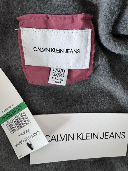 Детско яке Calvin Klein – размер 12–14 г.