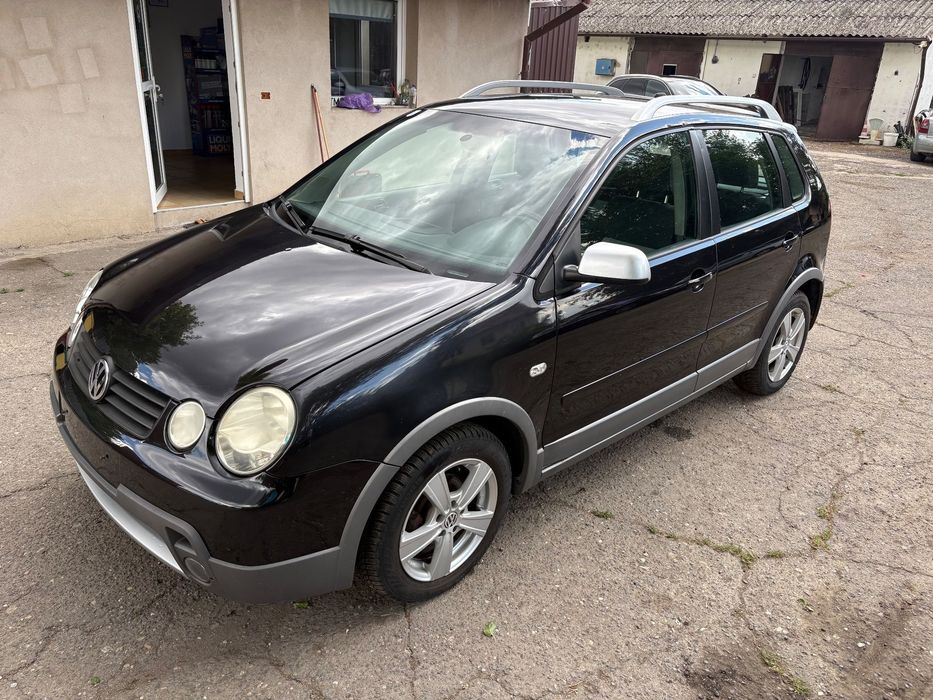 Volkswagen Polo Vw Polo Cross Impecabil