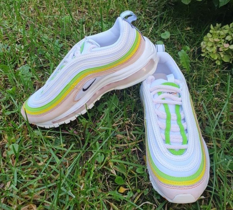 Sneakers Nike Air Max 97 mărime 36.5 si 37.5
Love marime 36.5 si
Love marim6.5 si