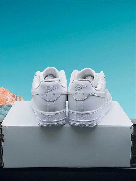 Nike Air Force 1 Low '07 Alb Mărimea 43