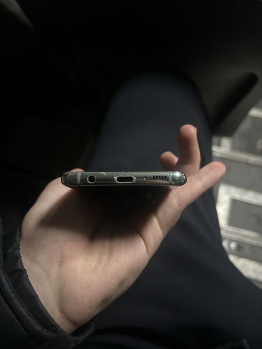 Самсунг с10.