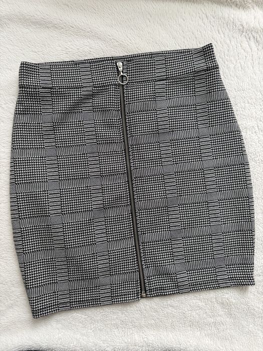 Дамска пола AMISU