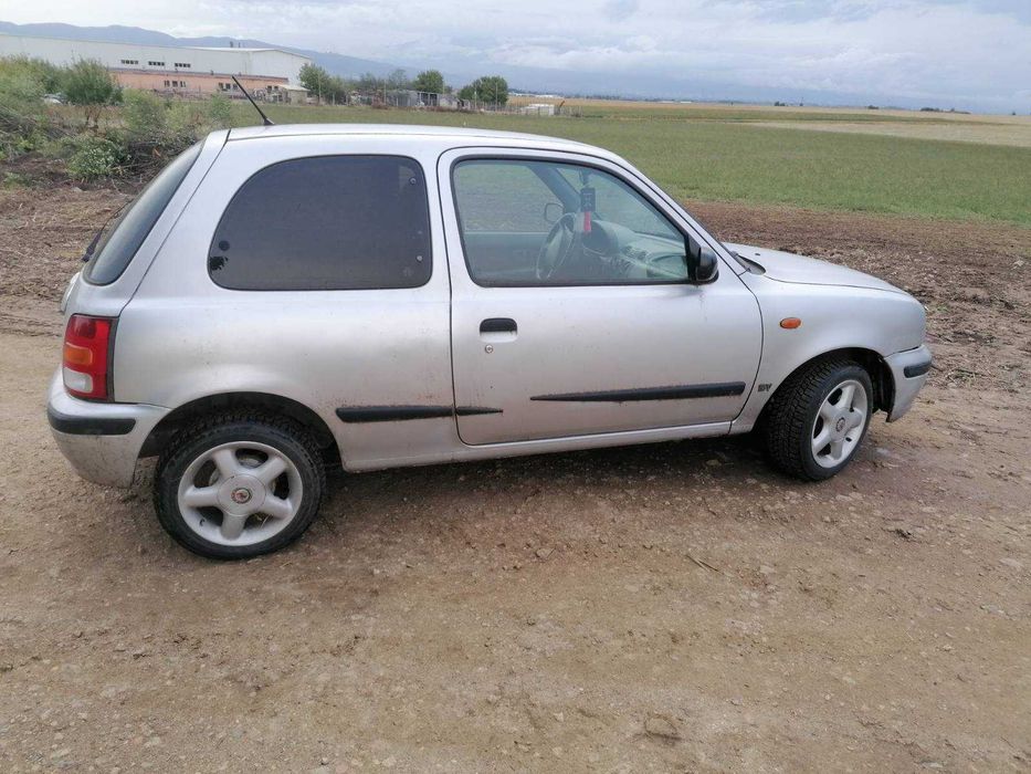 Нисан Микра к11 автоматик, бензин / Nissan Micra k11 automatic, petrol