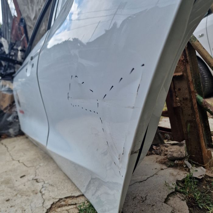 Ford focus 2022 от 2018 предна лява врата и задна лява врата