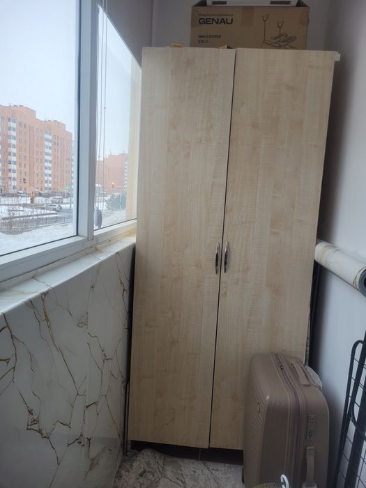 Срочно продам шкафы