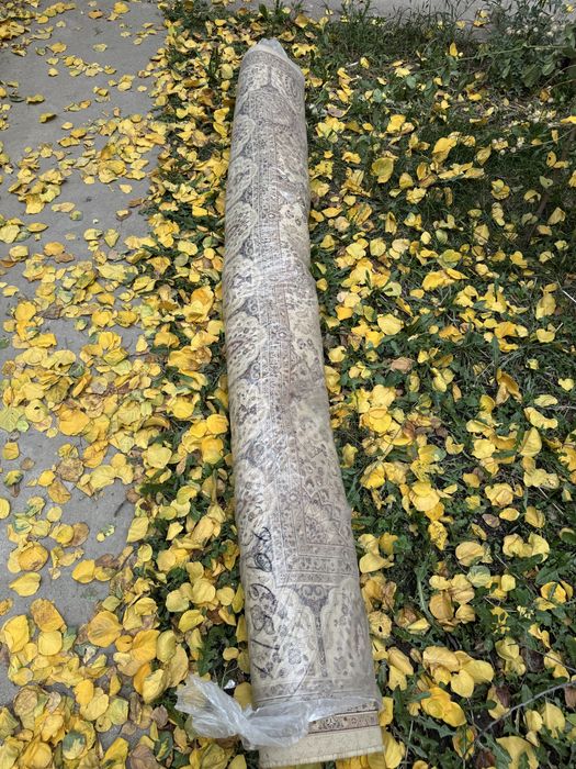 Ковёр, палас в хорошем состяние