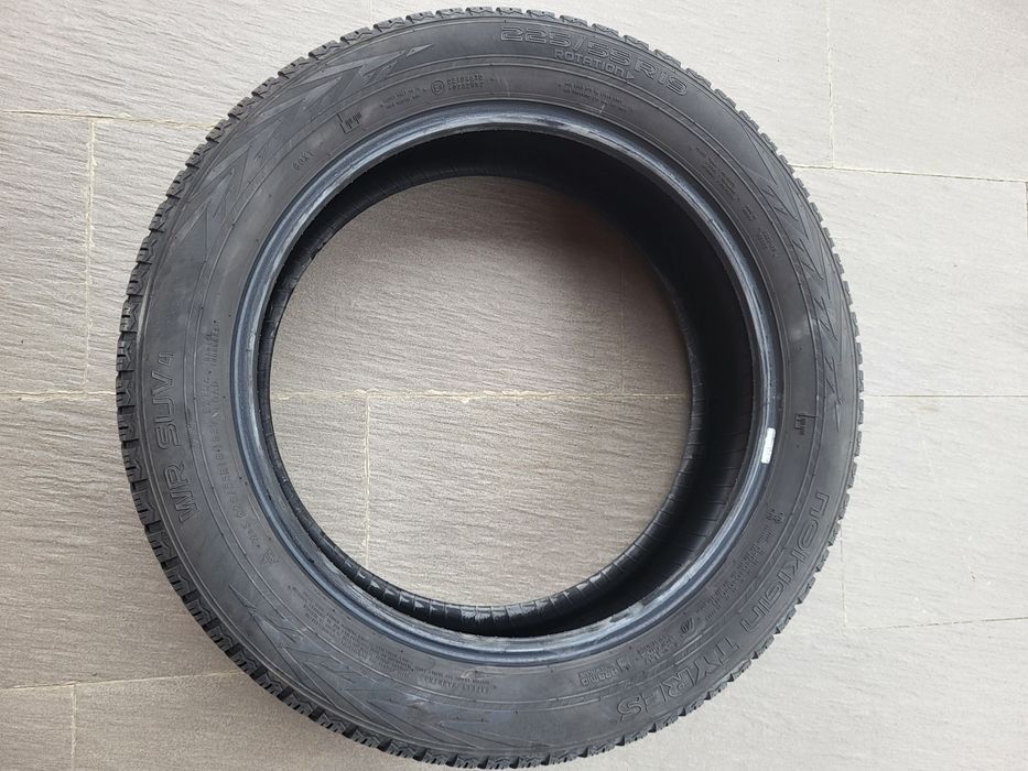 Vand 4 anvelope Nokian 225.55.R19
