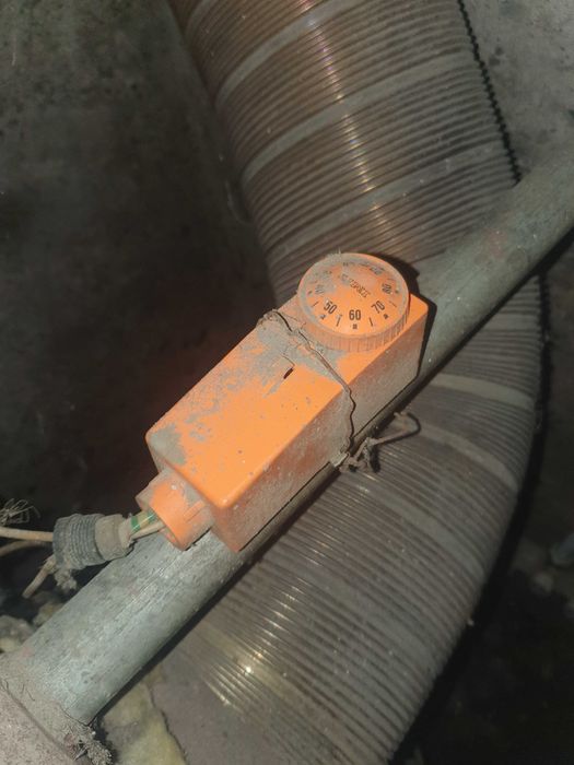 Centrala termică lemne Viadrus 30 kw din fontă + Boiler electric