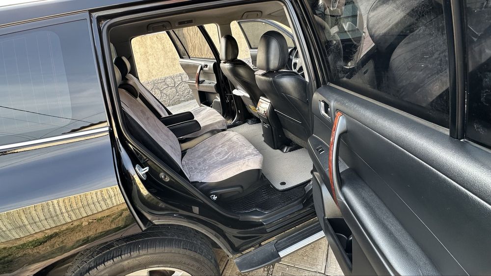 Продам Toyota Highlander 2012 г