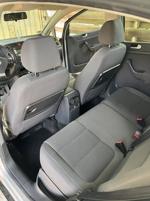 Vând Golf 5 Plus 2007