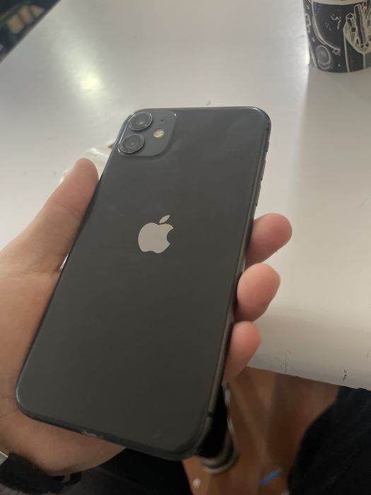 Iphone 11  с гарантиной