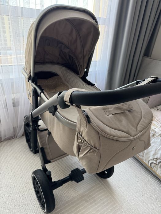 Продам коляску трансформер, новая