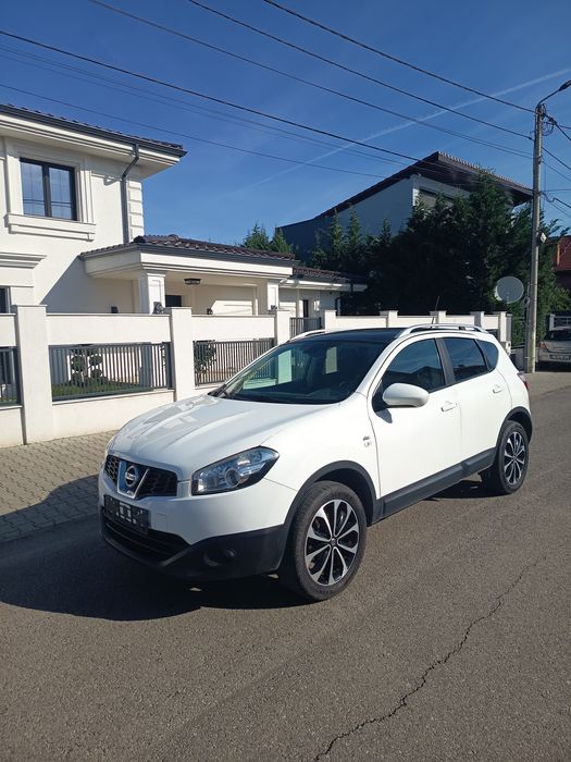 Nisan Qashqai 2012 de 1,5 .disel .Preț în euro