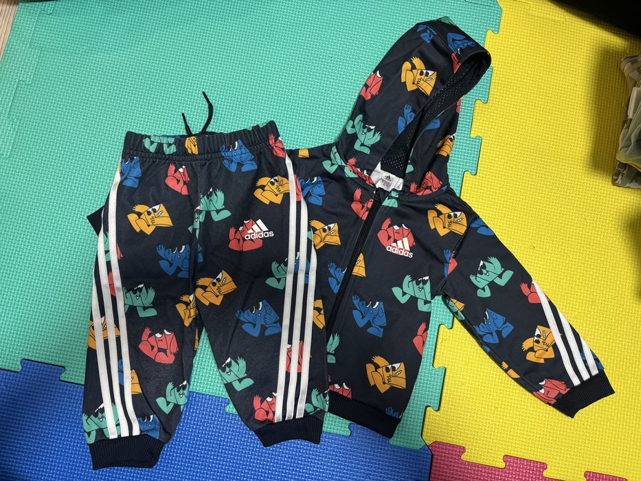 Бебешки комплекти Adidas