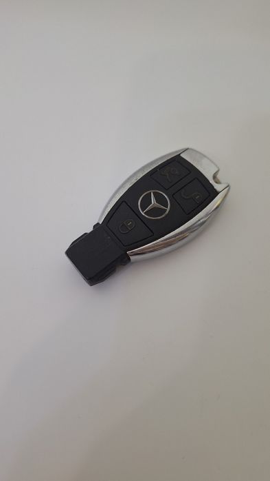 Ключ-рыбка Mercedes-Benz E-класс W212.