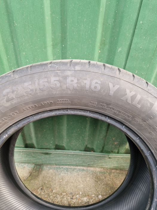 Vând cauciucuri de vara 225/55/16