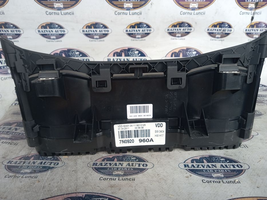 ceasuri bord uk  volkswagen sharan 2.0 motorina 2011