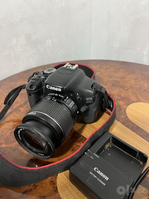 Canon EOS 600D sotiladi