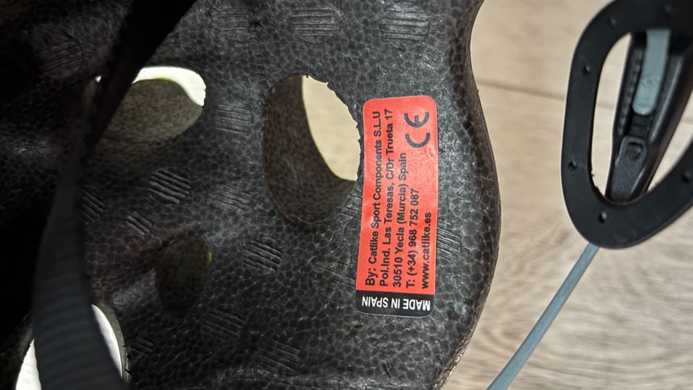 Каска за колело (шосейна)