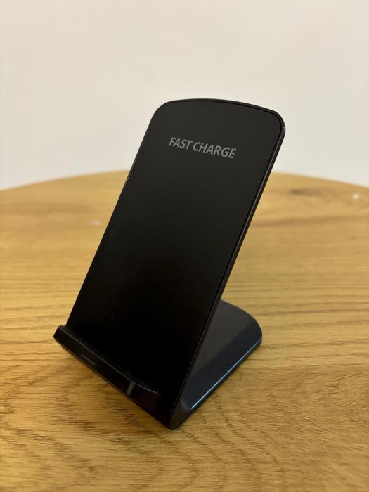 Încărcător Wireless Vertical 15W – Fast Charging