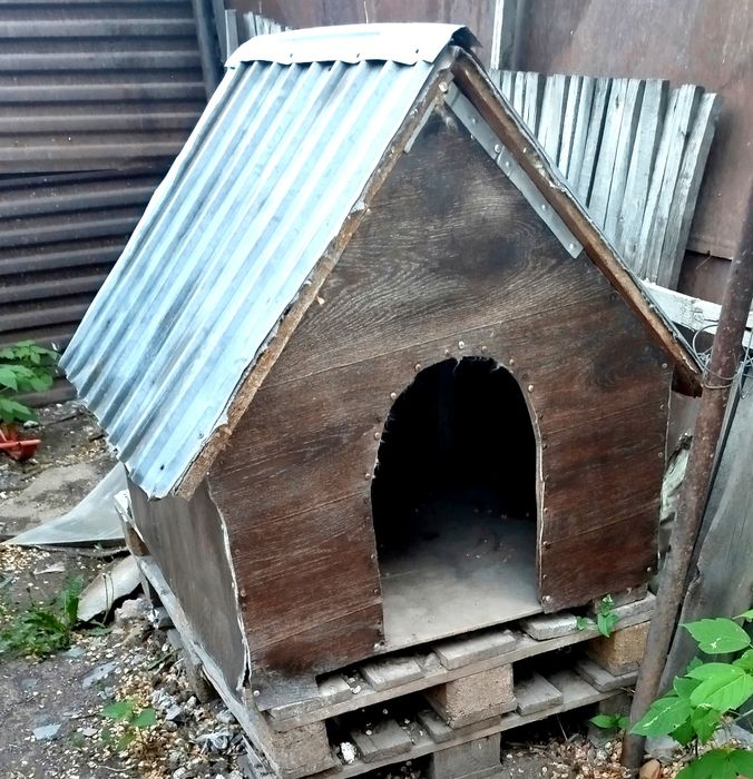 Продам будку для собаки крупной породы.