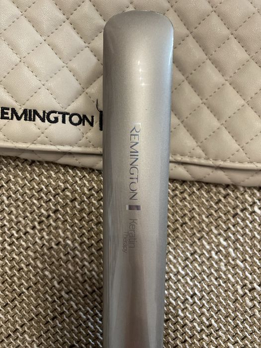Преса за коса Remington с кератинова терапия
