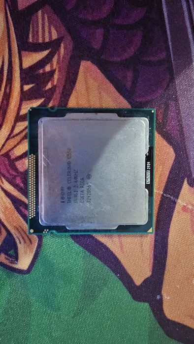 Процессор Intel Celeron G550 (LGA1155, 2.60 GHz)
