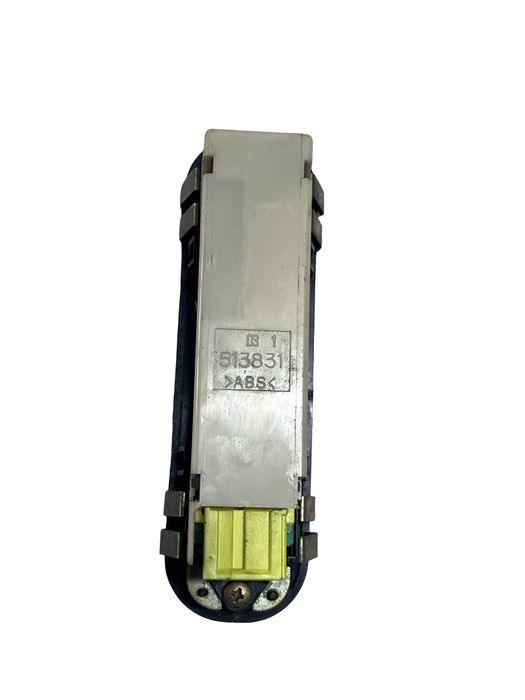 Buton Geam Electric Dreapta Fata Mitsubishi L200 - 2001 513831
