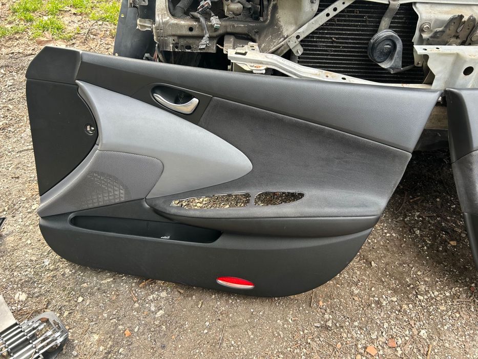 Части за Нисан Примера