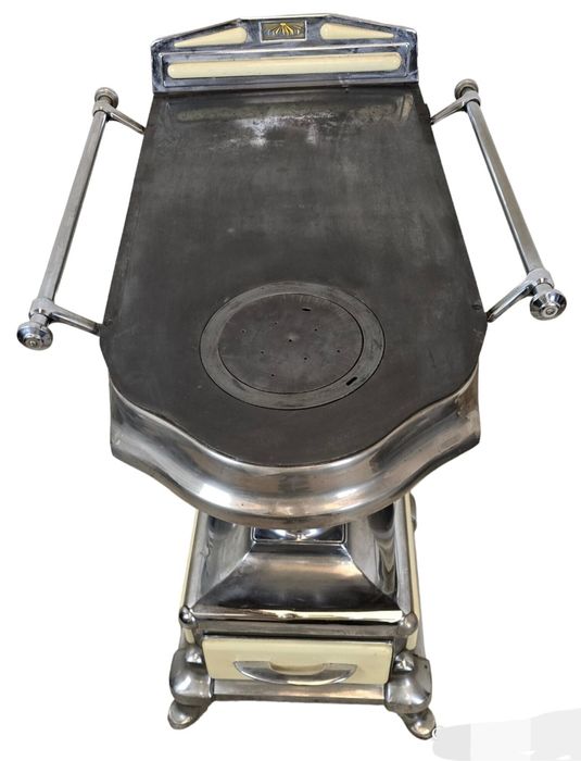 Semineu-soba de gatit vechi model deosebit