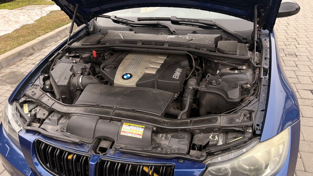 Vând BMW e91 pachet M 2008 , N47, 177cp , full option