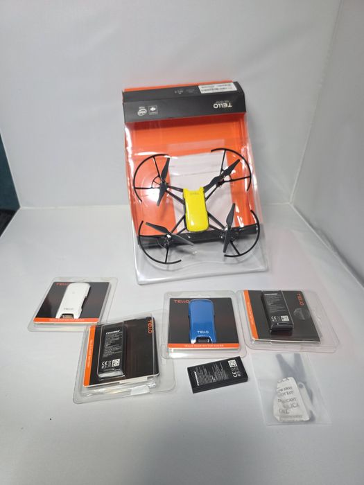 Pachet Drona Dji Tello 2 bat + 3 fete la cutie!