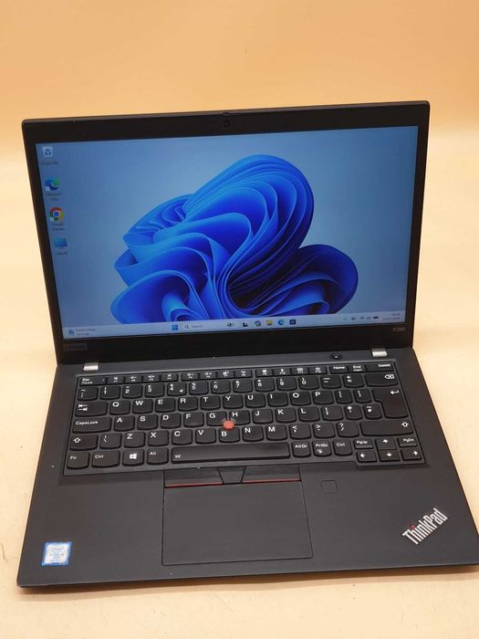 Lenovo ThinkPad X390 13.3" i5 8th Gen, 8GB RAM, 256GB SSD