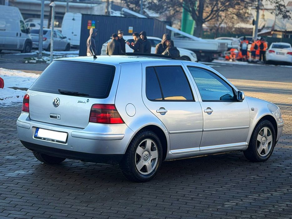Parc Auto/Vw Golf 4/2003/Impecabil