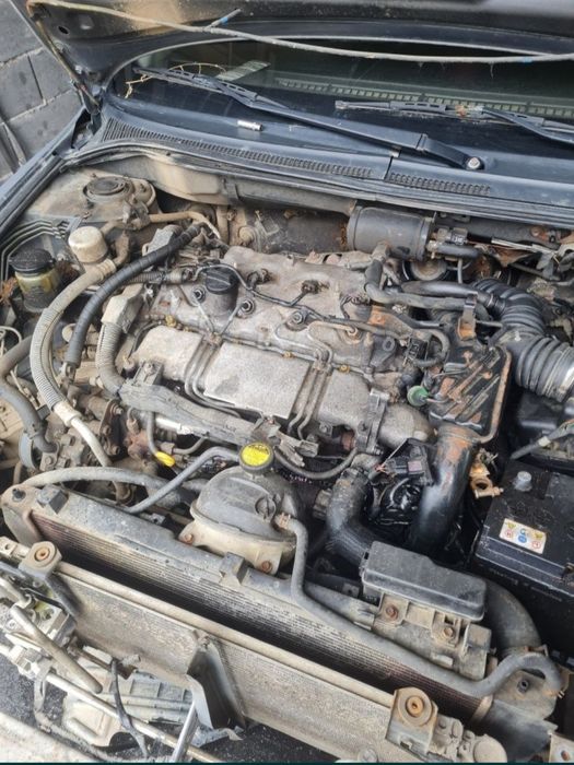Dezmembrez Toyota Avensis 2.0 Diesel