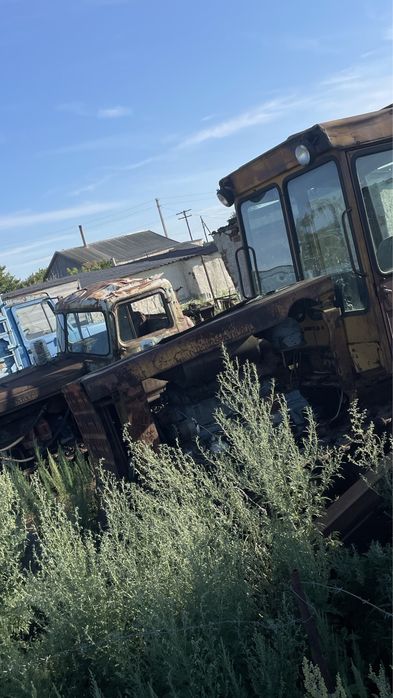 Продам бульдозер