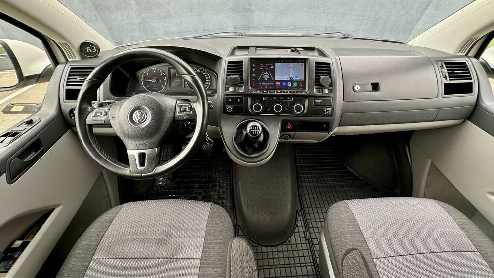 Inchiriez microbuz 8+1 locuri / rent a car /duba T5  caravelle