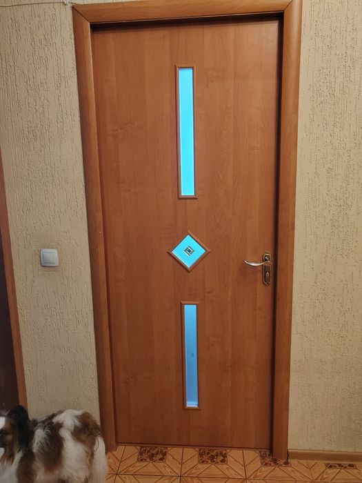 Продам двери межкомнатнве