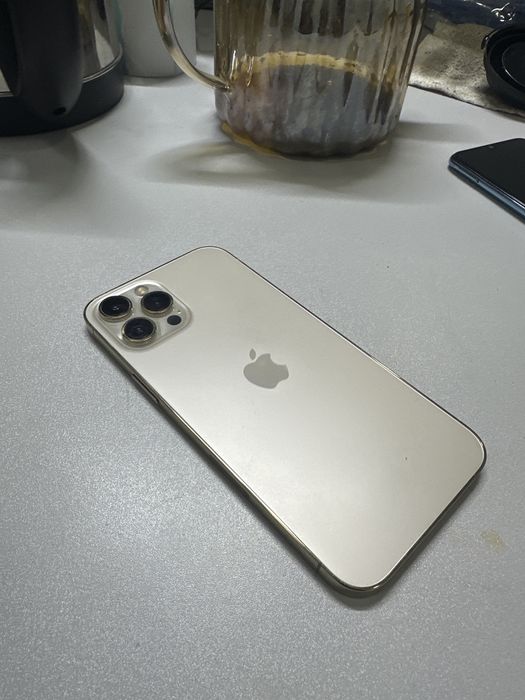 Iphone 12pro max Gold