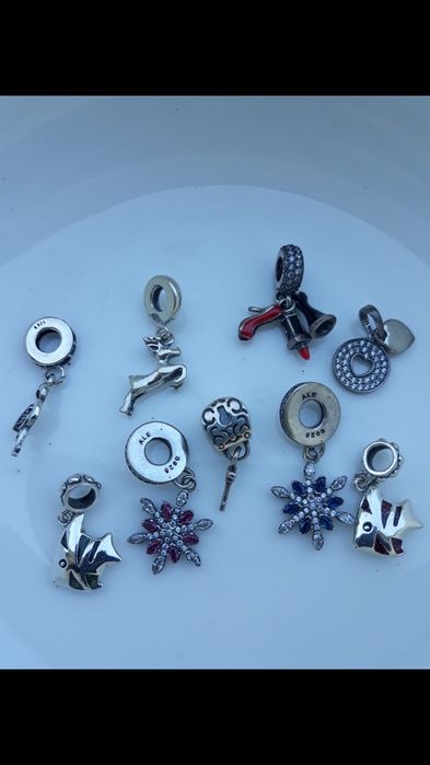 Продам шармики серебро Пандора