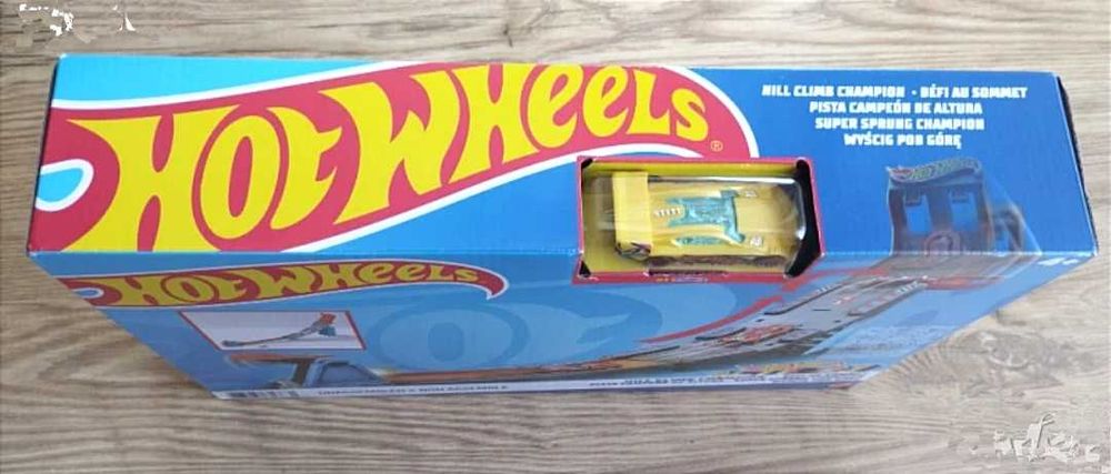 Чисто НОВА Не отваряна писта Hot wheels Hill climb champion