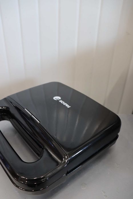 Сандвич грил Fagor 750W – Подвижни плочи, незалепващо покритие