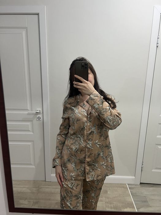 Все одежды по 7000 тг